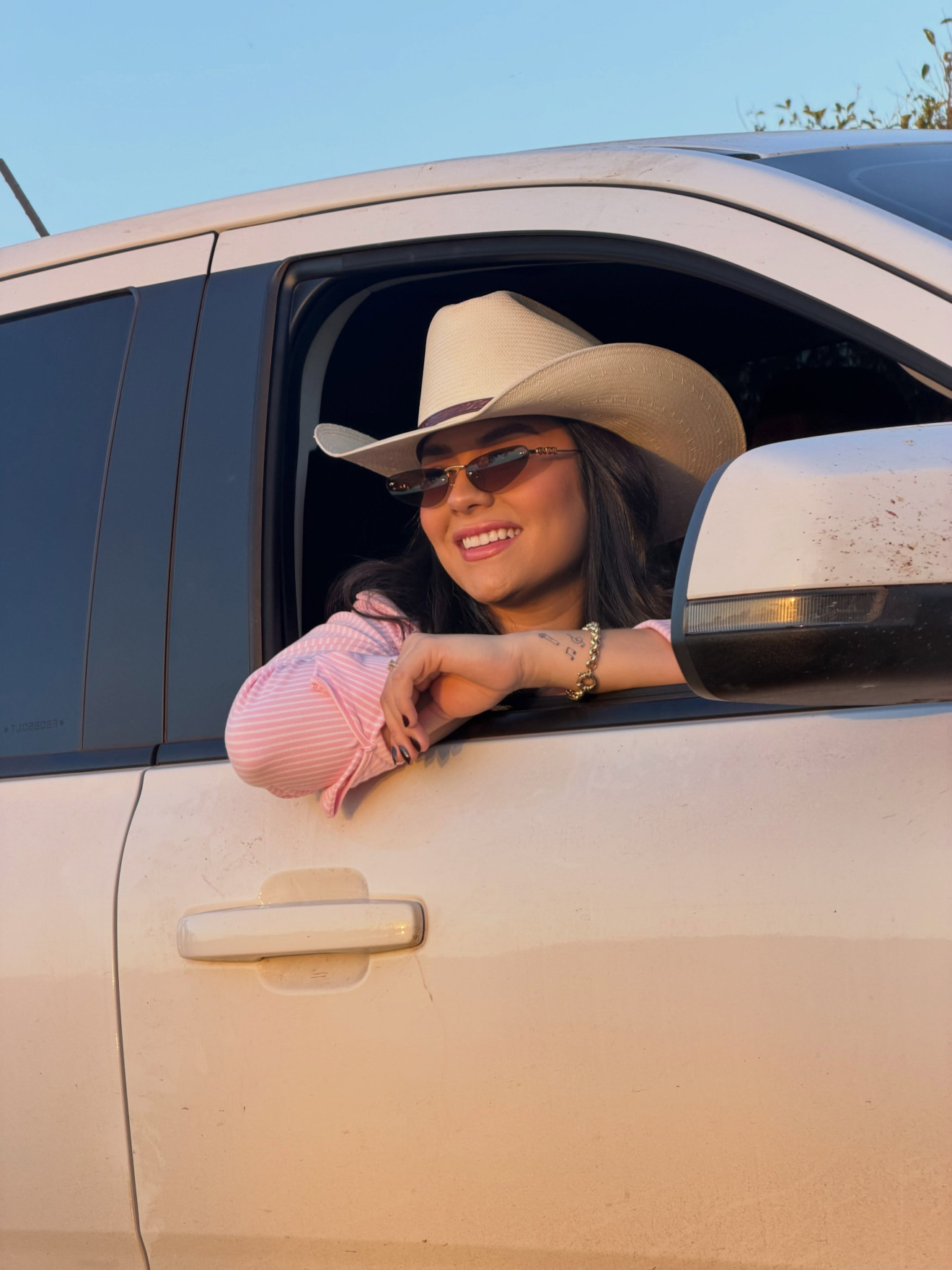 Com 17 anos, Fiorella é destaque em Barretos com "Cowboy" e projetos novos